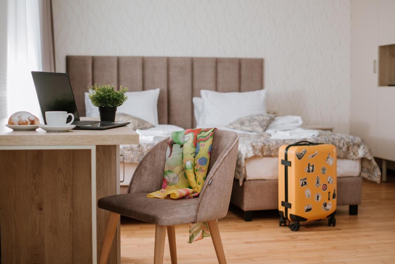 оранта Hotel Truskawez